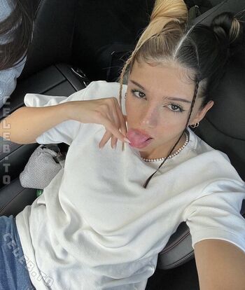 Full leaked Rosemondy private onlyfans photo