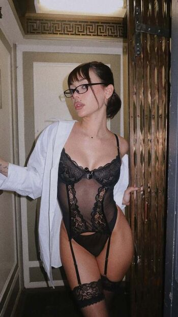 Full leaked Rosesandrozay private onlyfans photo