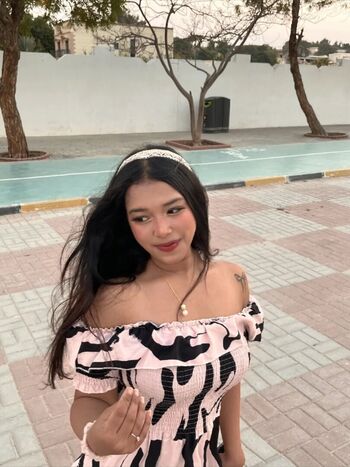 Full leaked Roshi private onlyfans photo