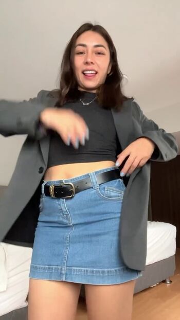 Full leaked Rosibell torre page private onlyfans photo