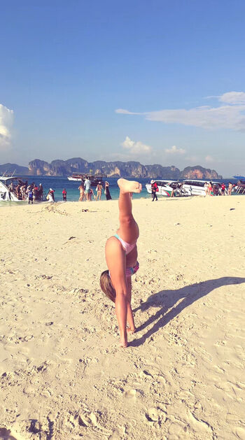 Full leaked Rosie mcclelland page private onlyfans photo