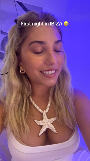 Full leaked Rosie mcclelland page private onlyfans photo