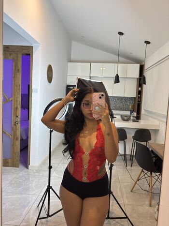 Full leaked Rosiebaee private onlyfans photo