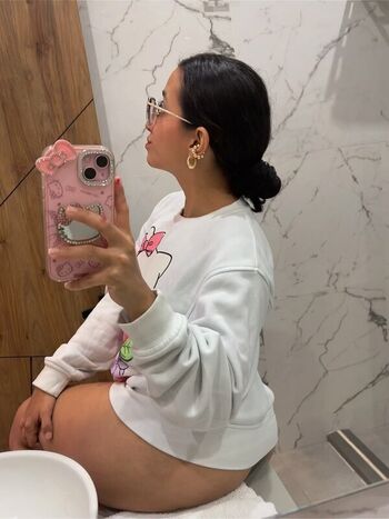 Full leaked Rosiebaee private onlyfans photo