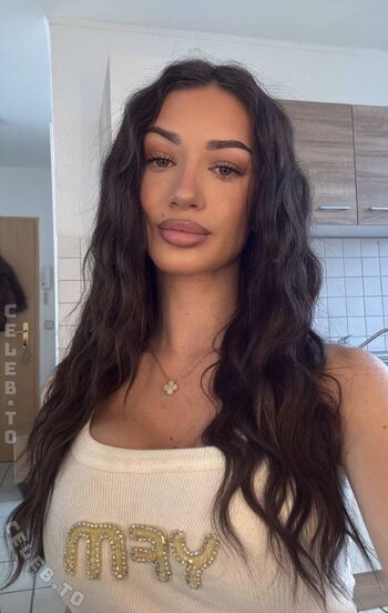 Full leaked Rossellaml private onlyfans photo