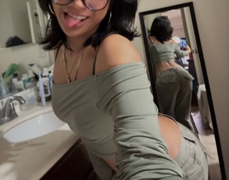 Full leaked Rosyyyesme private onlyfans photo