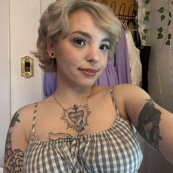 Full leaked Rottedbrainz private onlyfans photo