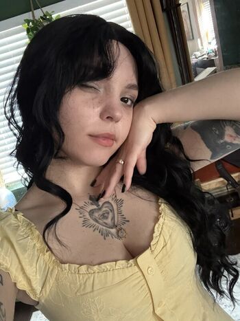 Full leaked Rottedbrainz private onlyfans photo