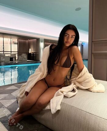 Full leaked Roxanarosuu private onlyfans photo