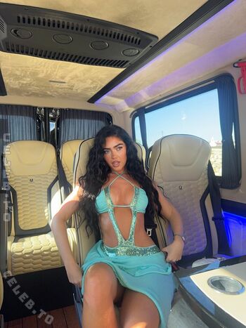 Full leaked Roxanarosuu page private onlyfans photo