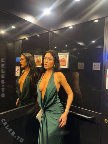 Full leaked Roxanarosuu page private onlyfans photo