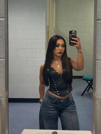 Full leaked Roxanne perez private onlyfans photo