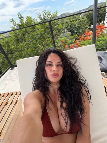 Full leaked Roxyqueflexx private onlyfans photo