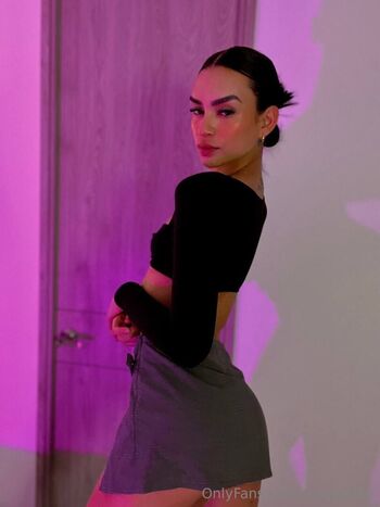 Full leaked Roxyybaby private onlyfans photo