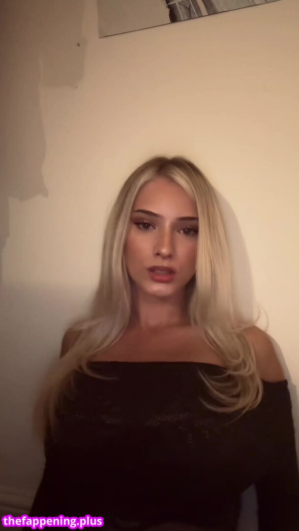 rrubyrileyy / rubyyriley / rue Nahá OnlyFans fotografie #55