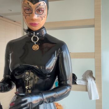 Full leaked Rubber missy private onlyfans photo