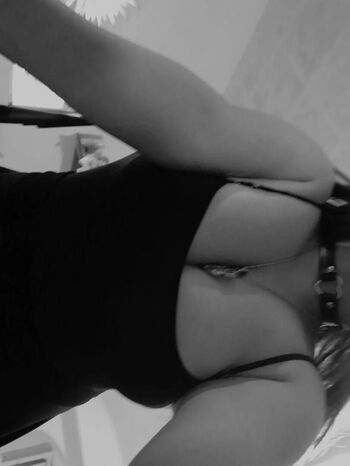 Full leaked Rubi honeymoon private onlyfans photo