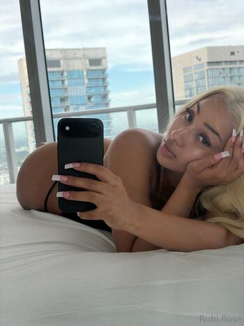 Full leaked Rubixrose  page private onlyfans photo