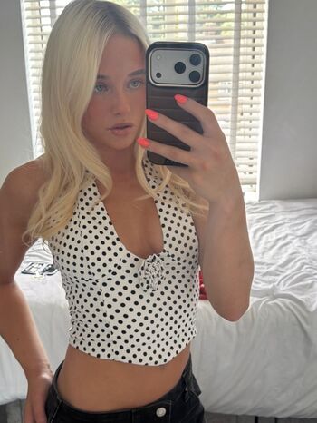 Full leaked Ruby evans private onlyfans photo