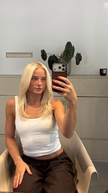 Full leaked Ruby evans private onlyfans photo