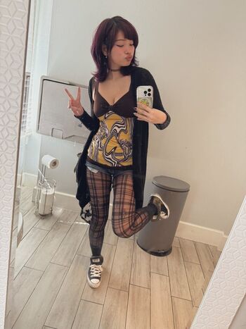 Full leaked Ruinedbymiki page private onlyfans photo