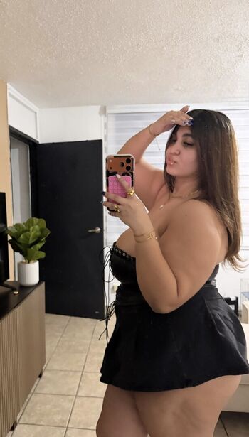 Full leaked Rvmhia private onlyfans photo