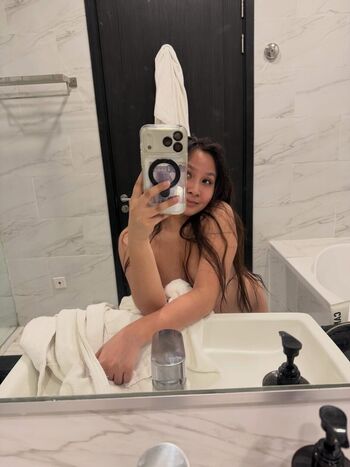 Full leaked Ryl escobar private onlyfans photo