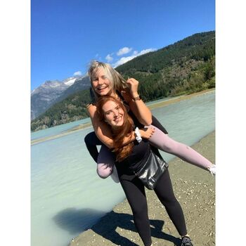 Full leaked Ryleigh hodgins private onlyfans photo