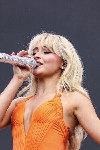 Full leaked Sabrina carpenter page private onlyfans photo