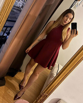 Full leaked Sabrinaeki private onlyfans photo