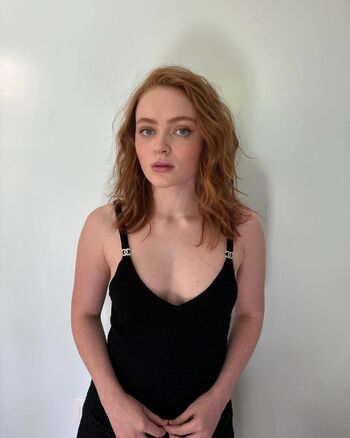 Full leaked Sadie sink page private onlyfans photo