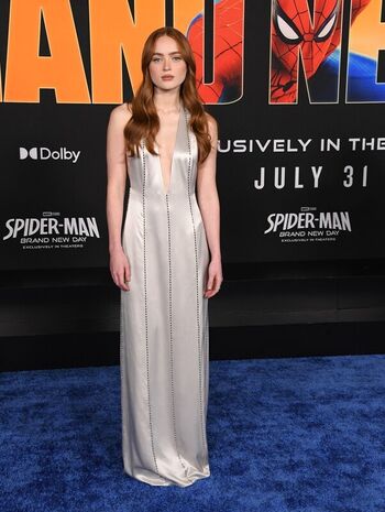 Full leaked Sadie sink page private onlyfans photo