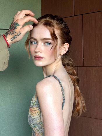 Full leaked Sadie sink page private onlyfans photo