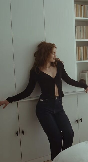 Full leaked Sadie sink page private onlyfans photo