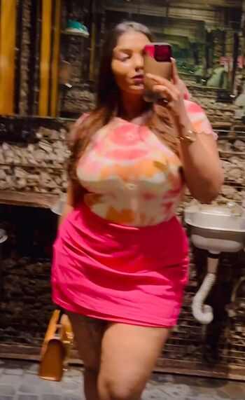Full leaked Safa anavrin private onlyfans photo