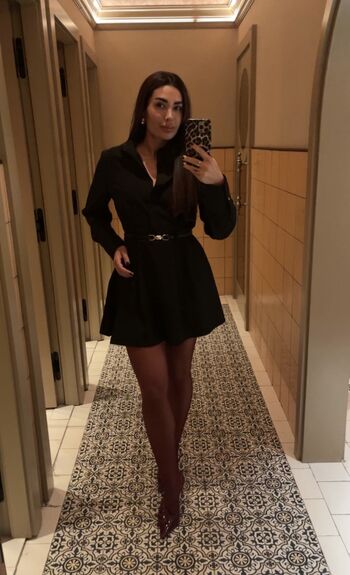 Full leaked Safia alba private onlyfans photo