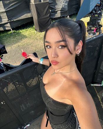 Full leaked Saharrooo private onlyfans photo