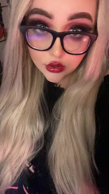 Full leaked Sailorluna private onlyfans photo