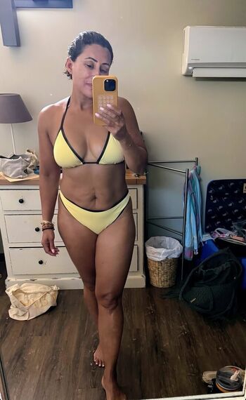 Full leaked Saira khan page private onlyfans photo