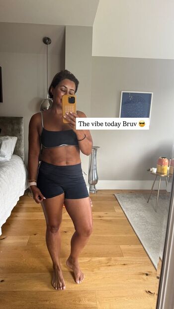 Full leaked Saira khan page private onlyfans photo