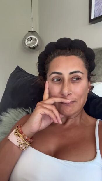 Full leaked Saira khan private onlyfans photo