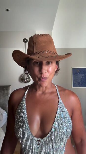 Full leaked Saira khan private onlyfans photo