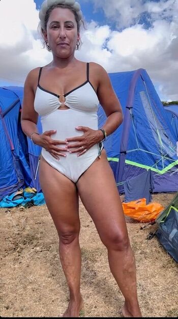 Full leaked Saira khan private onlyfans photo