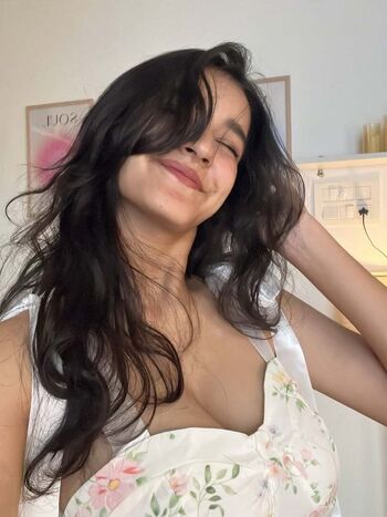 Full leaked Sakshi pandey page private onlyfans photo