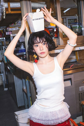 Sakura Miyawaki 宮脇 咲良