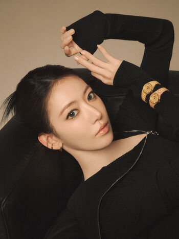 Sakura Miyawaki 宮脇 咲良