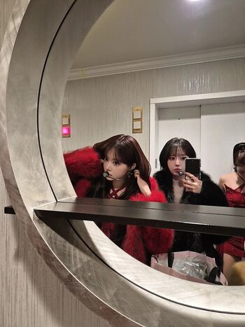 Sakura Miyawaki 宮脇 咲良