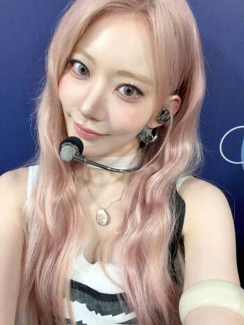Full leaked Sakura miyawaki private onlyfans photo