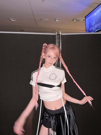 Full leaked Sakura miyawaki private onlyfans photo