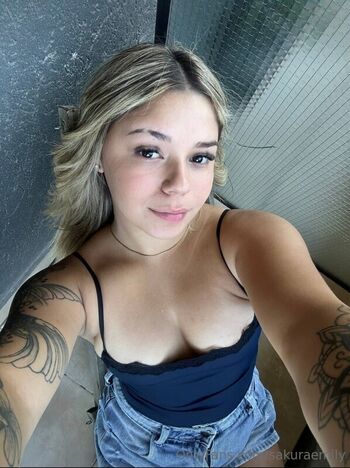 Full leaked Sakuraemily private onlyfans photo